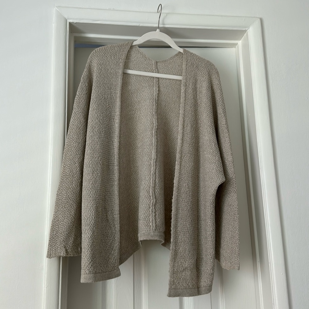 Brandy Melville Tan Knit Sweater, One Size 🤍